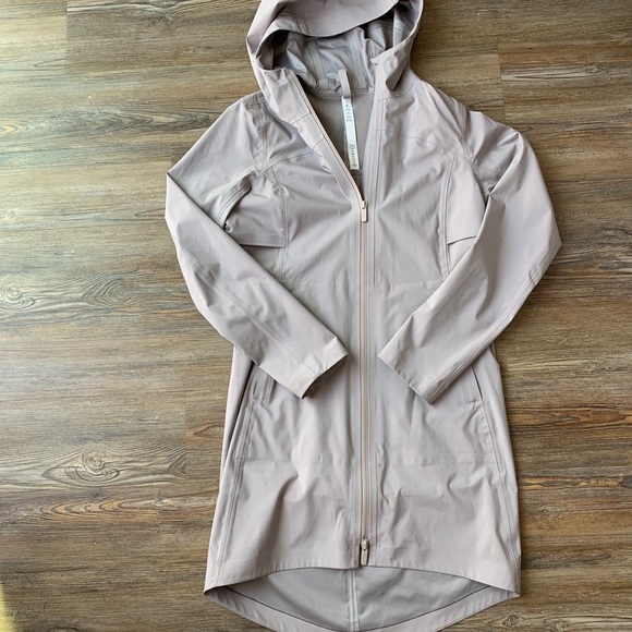 Lululemon Rain Rebel Jacket Light Mauve 